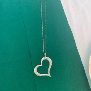 Cute rhinestone heart necklace.